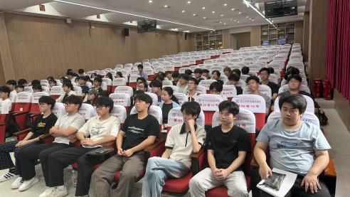 校企牵手搭桥梁 职引青春启新程——厦门市磐德施普航空服务有限公司走进厦门兴才职业学院开展专场招聘
